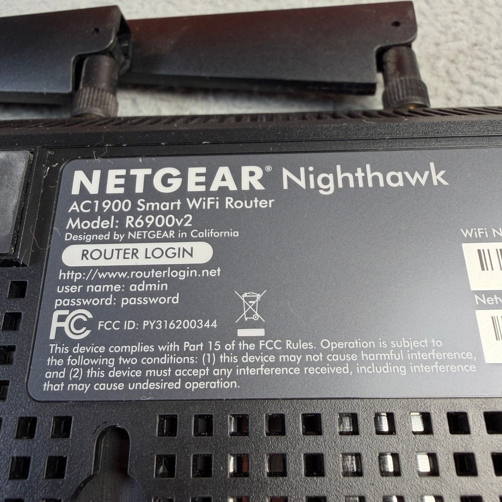 Netgear Nighthawk AC1900 Smart WiFi Router R6900v2 Dual Band Gaming Streaming - Picture 7 of 10